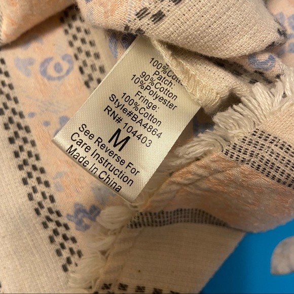 Altar’d state women’s sleeveless blouse - Picture 8 of 16